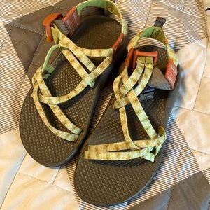 Like new Chacos